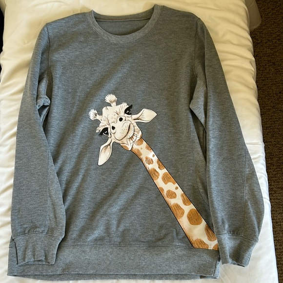Long sleeve giraffe top size small - Picture 1 of 2